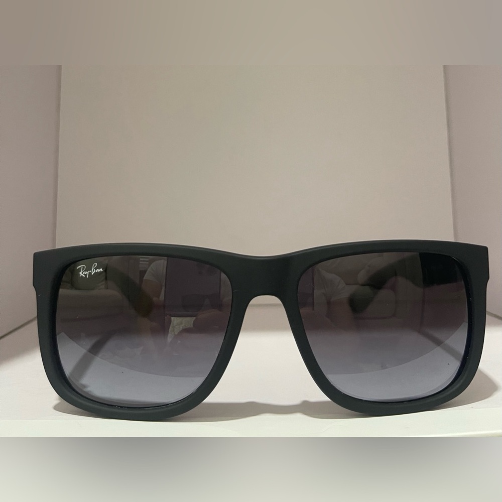 Ray-Ban Matte Black Sunglasses